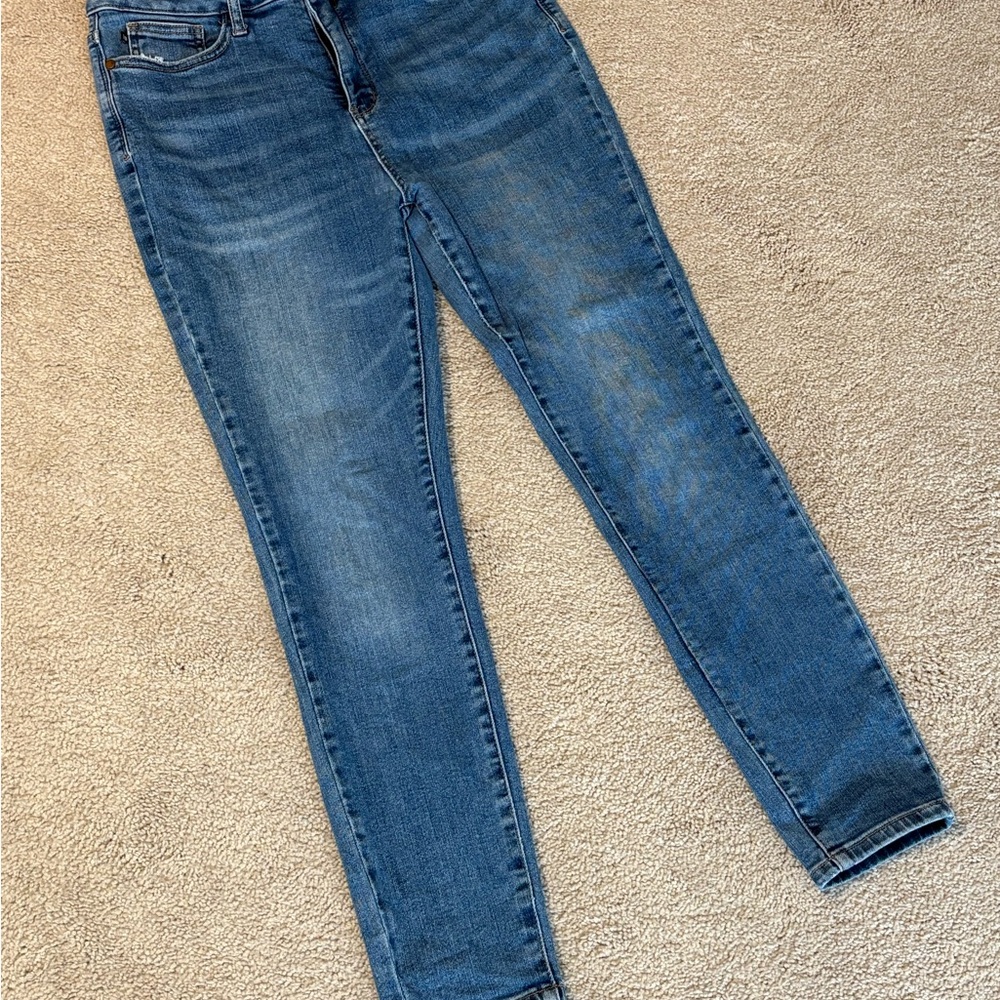 Judy Blue - Women's skinny fit Blue Jeans